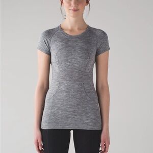 LULULEMON Swiftly Tech Short Sleeve Crew Size 8 Gray